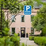 Hotel La Ferme De Bourran - - Parking Privé Avec Bornes Pour Voitures électriques Rodez