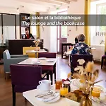 La Ferme De Bourran - - Parking Prive Avec Bornes Pour Voitures Electriques 4* Rodez
