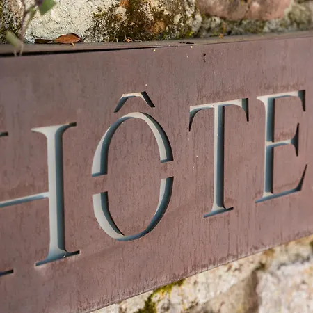 Hotel La Ferme De Bourran - - Parking Privé, Soirée étape, Bornes Voitures électriques Rodez