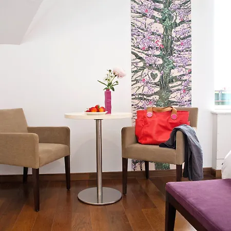 La Ferme De Bourran - - Parking Privé, Soirée étape, Bornes Voitures électriques Hotel