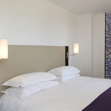 Hotel La Ferme De Bourran - Parking Prive Gratuit Rodez