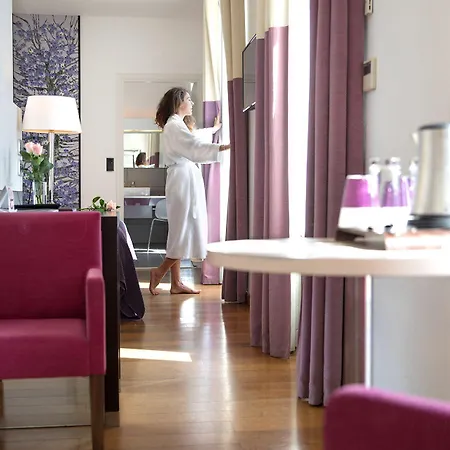 La Ferme De Bourran - - Parking Prive Avec Bornes Pour Voitures Electriques Hotel 4*