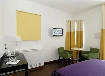 Hotel La Ferme De Bourran - Parking Prive Gratuit Rodez