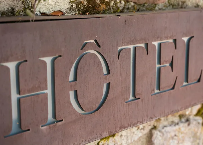 ホテル La Ferme De Bourran - - Parking Prive, Soiree Etape, Bornes Voitures Electriques ロデーズ