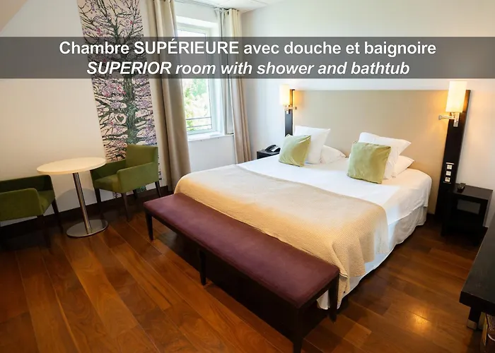 Отель La Ferme De Bourran - - Parking Prive, Soiree Etape, Bornes Voitures Electriques 4*